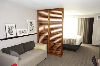 Photo 5 - Country Inn & Suites by Radisson Lawrence