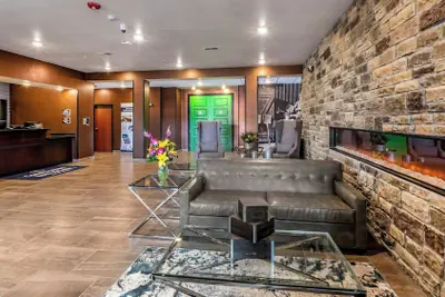Photo 3 - Cobblestone Hotel & Suites - Hartford