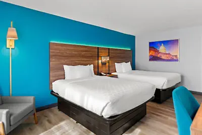 Photo 5 - Clarion Inn Falls Church - Arlington