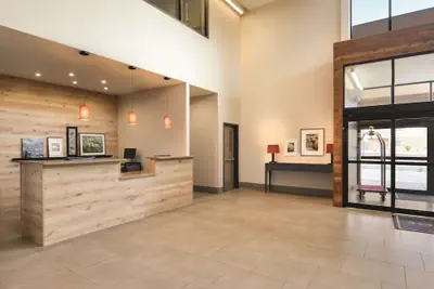 Photo 4 - Country Inn & Suites by Radisson, Page, AZ