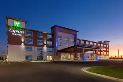 Photo 2 - Holiday Inn Express & Suites Moses Lake by IHG