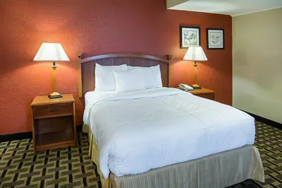 Photo 4 - Extended Studio Suite Hotel
