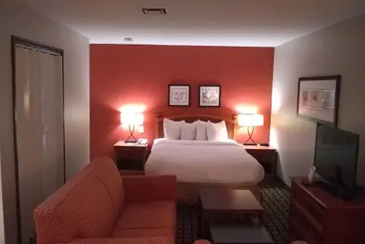 Photo 2 - Extended Studio Suite Hotel