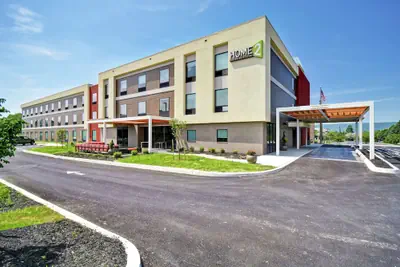 Photo 2 - Home2 Suites by Hilton Mechanicsburg