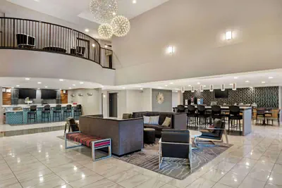 Photo 5 - Best Western Plus Coalinga Inn