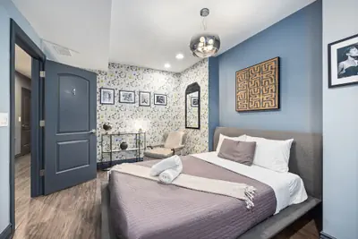 Photo 4 - Mccormick Place Guest House