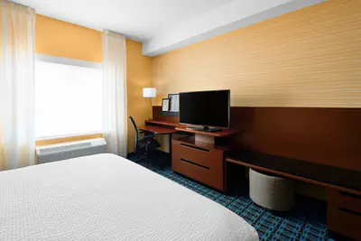 Photo 5 - Fairfield Inn&Suite by Marriott Fresno Yosemite Intl Airport