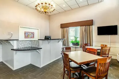 Photo 3 - Radford Inn