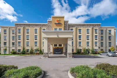 Photo 2 - Comfort Suites Columbus Airport