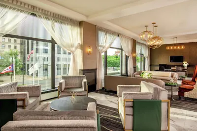 Photo 4 - DoubleTree by Hilton Youngstown Downtown