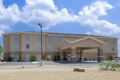 Photo 2 - Quality Inn & Suites Carlsbad Caverns Area