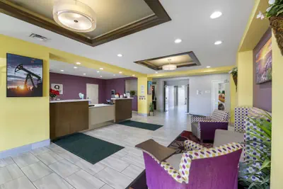 Photo 4 - Quality Inn & Suites Carlsbad Caverns Area