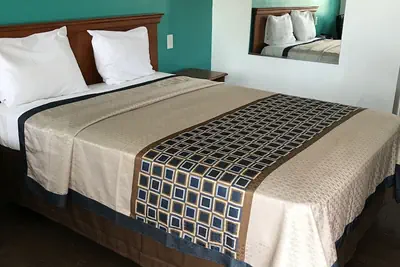 Photo 3 - Scottish Inns Long Beach