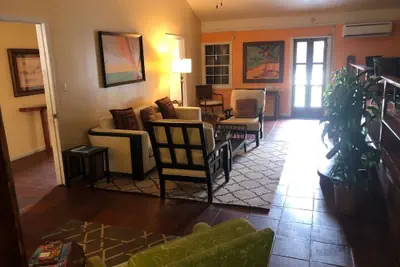 Photo 2 - The Landmark Apartment