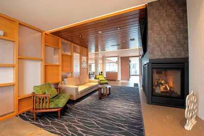 Photo 4 - Fairfield Inn & Suites by Marriott Duluth Waterfront