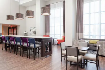 Photo 4 - Hampton Inn & Suites Overland Park South