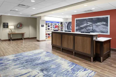 Photo 5 - Hampton Inn & Suites Overland Park South