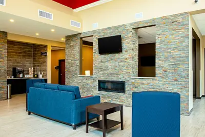Photo 4 - Comfort Suites Fishkill near Interstate 84