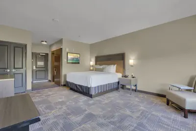Photo 5 - Best Western Plus Fillmore Inn & Suites