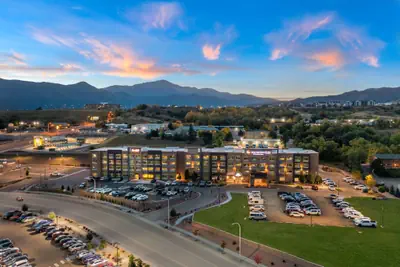 Photo 2 - Best Western Plus Fillmore Inn & Suites
