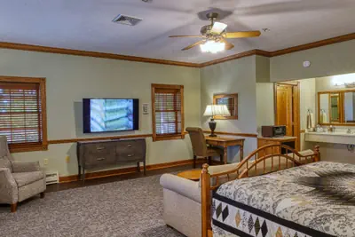 Photo 5 - Carlisle Inn Walnut Creek