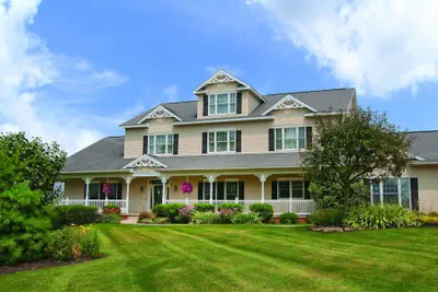 Photo 2 - Hillside Villa Ohio