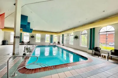Photo 2 - FairBridge Inn & Suites Fort Wayne