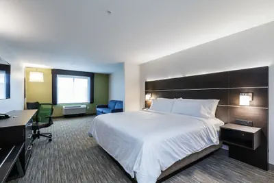 Photo 3 - Holiday Inn Express & Suites - South Bend Casino  by IHG
