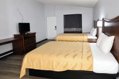Photo 3 - Scottish Inns & Suites Bay City, TX