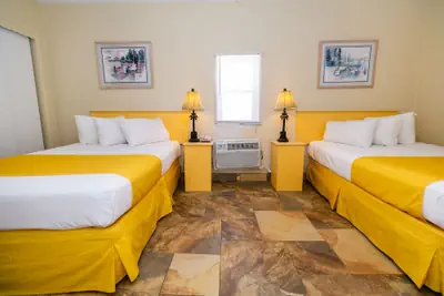 Photo 3 - American Safari Motel