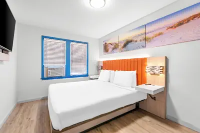 Photo 3 - Buttercup Suites
