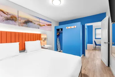 Photo 4 - Buttercup Suites