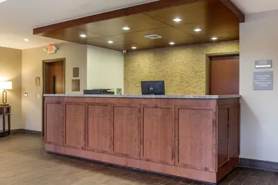Photo 3 - Comfort Inn & Suites Boise Airport