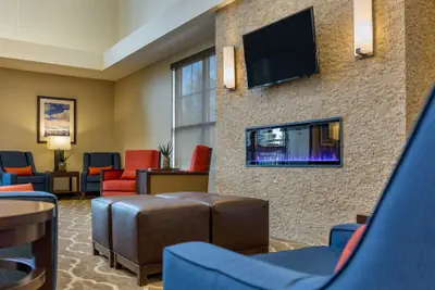 Photo 5 - Comfort Inn & Suites Boise Airport