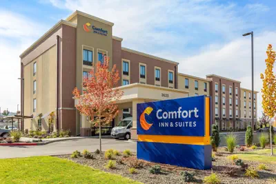 Photo 2 - Comfort Inn & Suites Boise Airport
