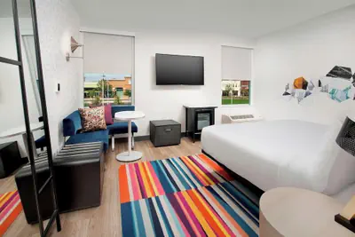 Photo 4 - Aloft Dublin-Pleasanton