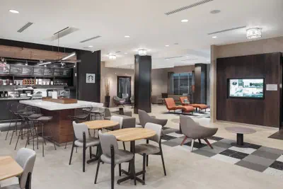 Photo 2 - Courtyard by Marriott Baton Rouge Downtown