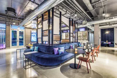 Photo 5 - Aloft by Marriott Dallas Arlington Entertainment District