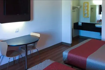 Photo 5 - Motel 6 North Richland Hills, TX
