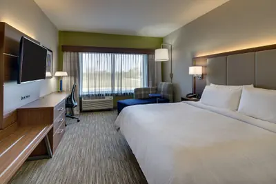 Photo 5 - Holiday Inn Express & Suites Findlay North by IHG