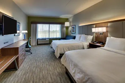 Photo 4 - Holiday Inn Express & Suites Findlay North by IHG
