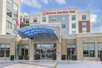 Photo 2 - Hilton Garden Inn Cincinnati Midtown