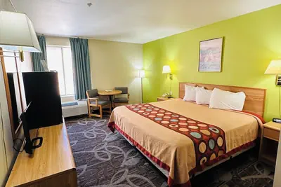 Photo 4 - Moab Gateway Inn