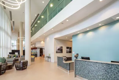 Photo 4 - DoubleTree by Hilton Miami - Doral, FL