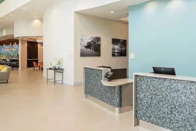 Photo 3 - DoubleTree by Hilton Miami - Doral, FL