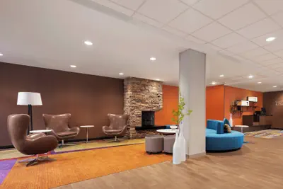 Photo 2 - Fairfield Inn & Suites by Marriott Charlottesville Downtown/University Area