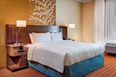 Photo 5 - Fairfield Inn & Suites by Marriott Charlottesville Downtown/University Area
