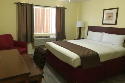 Photo 5 - Europa Inn & Suites
