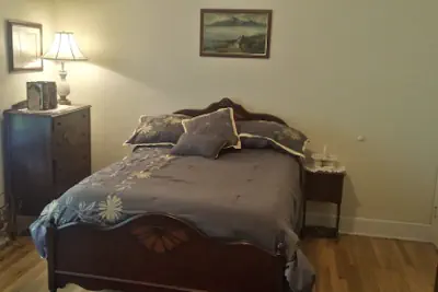 Photo 3 - Maurrocks Bed & Breakfast
