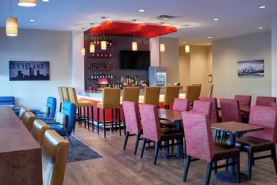 Photo 4 - TownePlace Suites by Marriott Cleveland Solon
